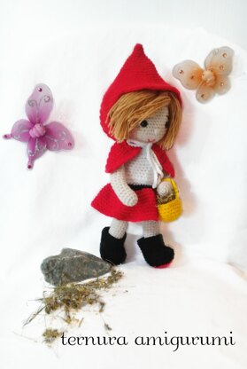 Sarah little Red Riding Hood crochet pattern