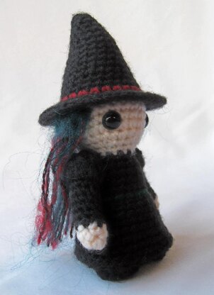 Witch and Wizard Mini Amigurumi