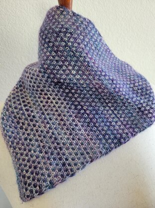 Lunares Cowl