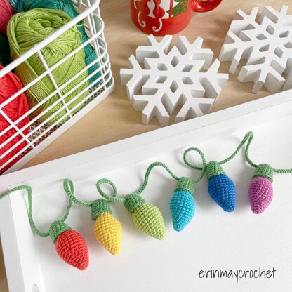 Twinkle Lights Garland Amigurumi Crochet Pattern by erinmaycrochet