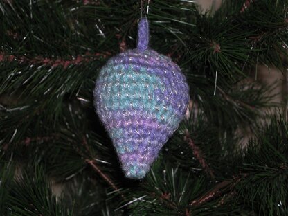 Christmas Pointed Ball Ornament C-144