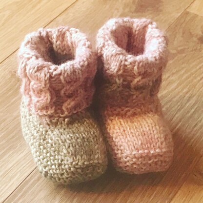 Lily's Cable Cuff Booties