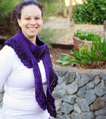 Chunky Scallop Scarf