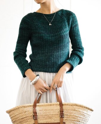 Winter Seashell Sweater Light