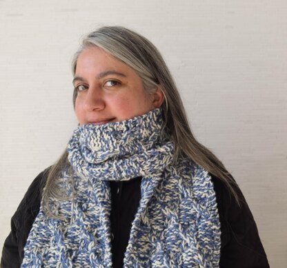 Checkerboard Cable Scarf