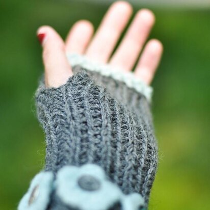 Ring Around the Wristers--Ribbed Wristwarmers