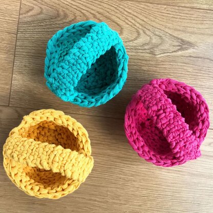 Recycled Tape Mini Baskets