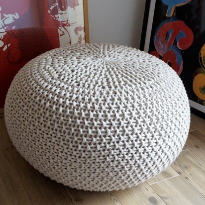 Cozy Chunky Pouf Video Tutorial