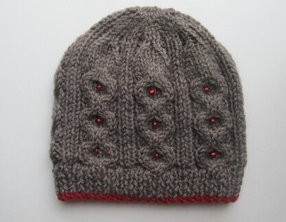 Brown Hat with Cables for a Lady