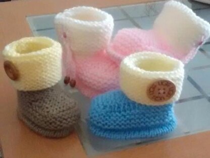 Ugg inspired deals crochet baby booties