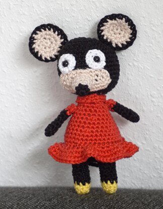 Crochet Pattern Juno the Mouse