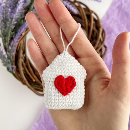 Crochet house with heart Amigurumi pattern Valentine ornament Crochet keyring charm Car hanger