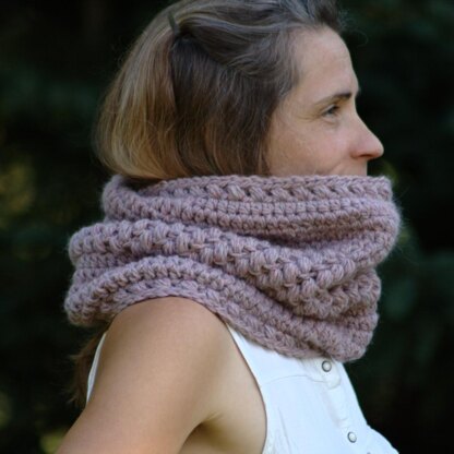 Gathered Buds Cowl