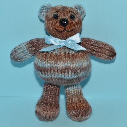 Timmy Tummy Teddy - knitting pattern