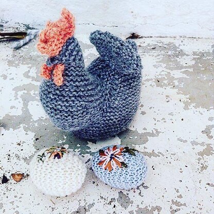 Plucky hen Knitting pattern by Dot Pebbles LoveCrafts