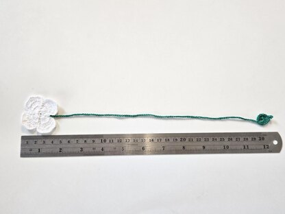 4 Petal flower bookmark