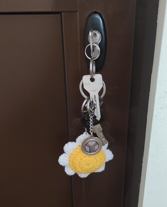 Daisy Keychain