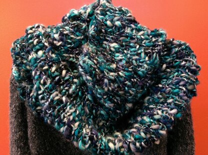 Wistari Ribbed Cowl