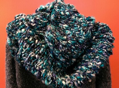 Wistari Ribbed Cowl