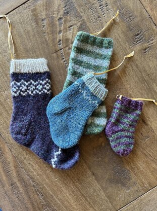 Christmas Stockings (knitted round or flat)