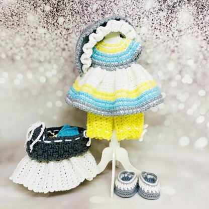 Crochet doll clothes, amigurumi doll clothes, Miss August outfit