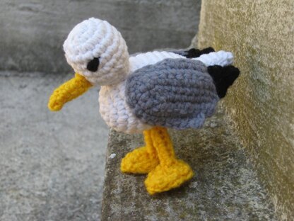 Crochet seagull