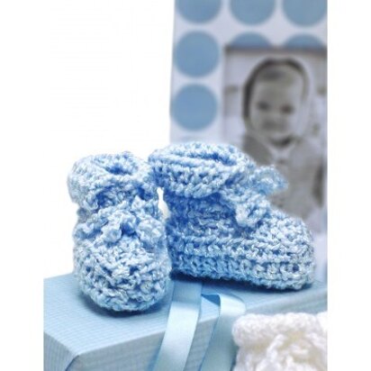 Baby Shower Booties in Bernat Baby Coordinates Solids