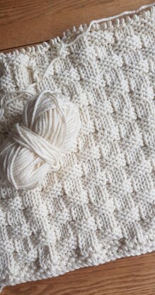 Chunky Basket Stitch Baby Blanket Knitting pattern by ellie woods ...