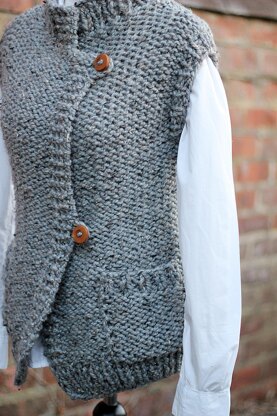 Brettany jacket Knitting pattern by Laurimuks patterns | LoveCrafts