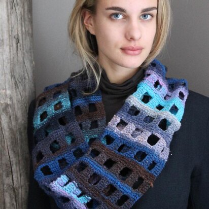 Square Hole Cowl