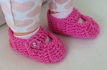 Tamika - Garter and lace stitch baby shoes