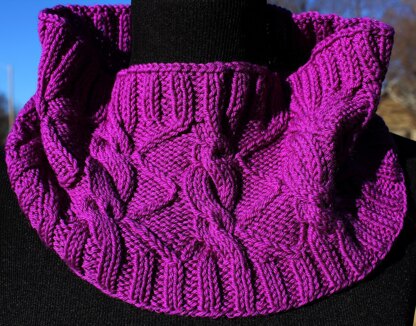 Neve Cowl