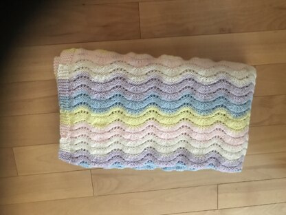 Fan and feather baby afghan