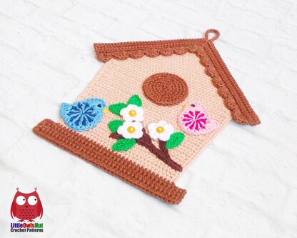 319 Birdhouse décor potholder