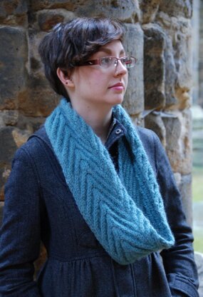 Featherweight Cowl