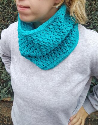 Crossrows Cowl