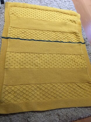 Jasper baby blanket in rubber duckie