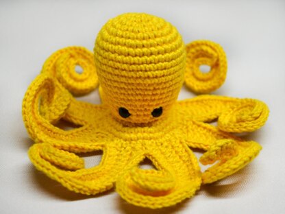 Amigurumi octopus