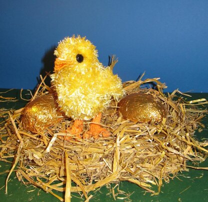 FLUFFY EASTER CHICK