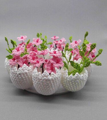 Crochet decoration cherry blossoms and easter eggs - simple and versatile