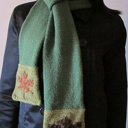 Maple Leaves Scarf - knitting pattern