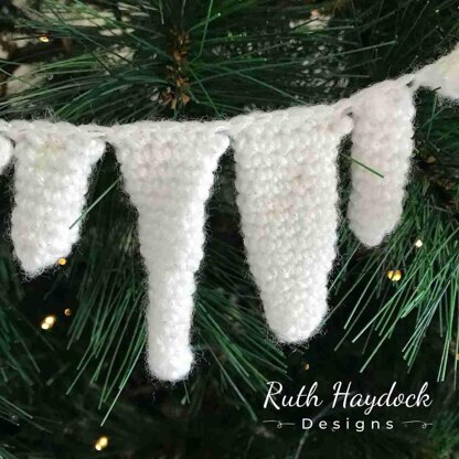 Sparkling Icicles Bunting