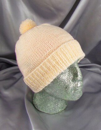 Simple Bobble Beanie Hat Circular