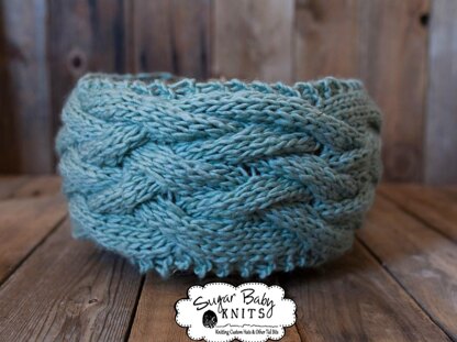 Woven Cabled Bucket Wrap