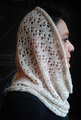 Winter Rose Cowl