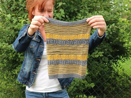 Striping Cowl