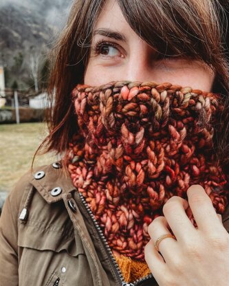 The Galanthus Cowl