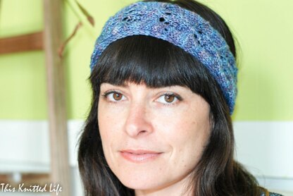 Simple Scrap Yarn Hair Band