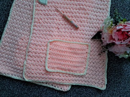 Crochet Natural Beauty Pocket Shawl Pattern