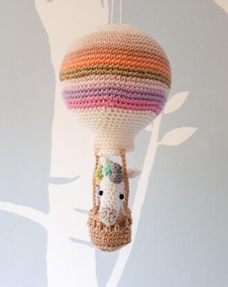 Unicorn in a hot air balloon